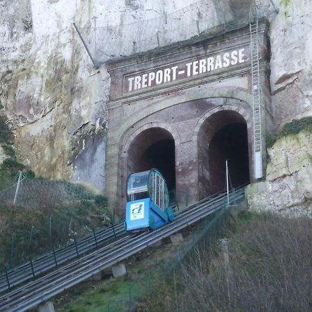 ル・トレポールL'Escaleアパートメント エクステリア 写真